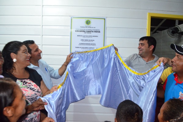 Prefeitura inaugura escola na comunidade do Ariramba.